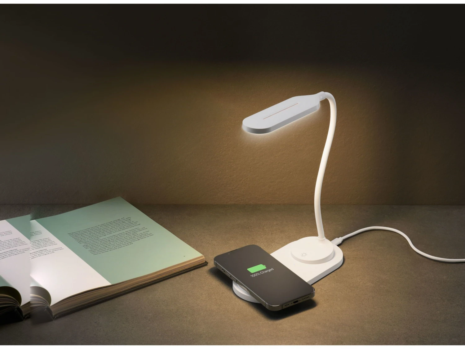 Cellularline Lampada A Led Lume Con Caricabatterie Wireless 7.5W 10W Bianco - immagine 3